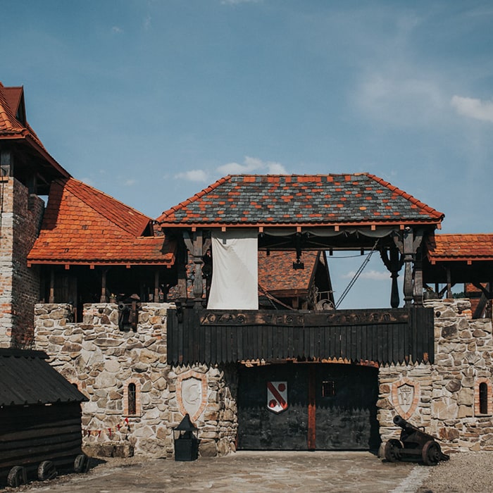 zamek-stara-basn